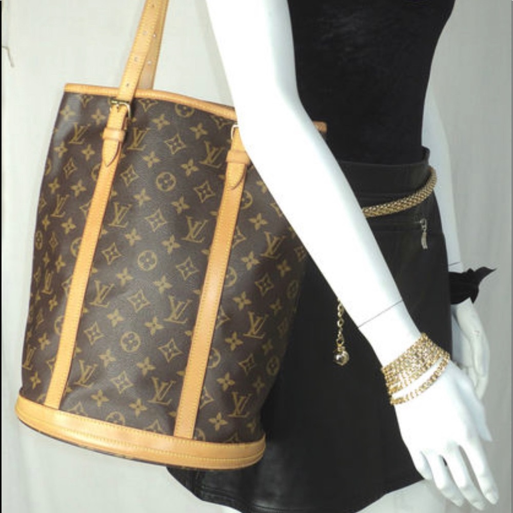 💄Louis Vuitton bucket GM with pouchet
